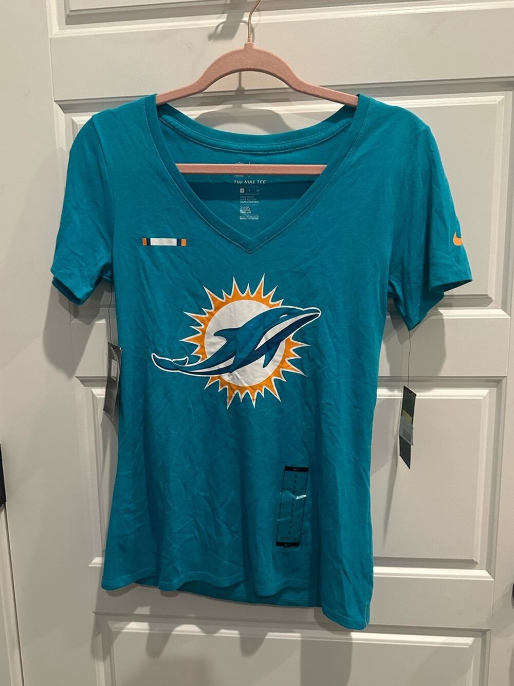 NWT NFL Nike Miami Dolphins Football Small V-Neck T-Shirt Fan teams sportswear